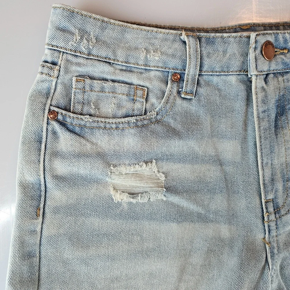 RSQ Girl Denim Shorts 7 Mid Length Short Fray Tilly Med Wash GD1006 NWT - Picture 2 of 13